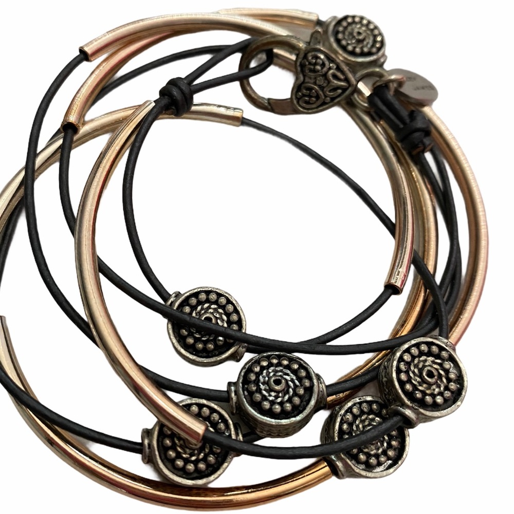Lizzy James wrap bracelet